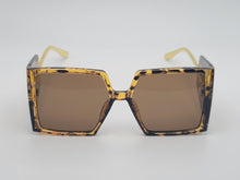 Load image into Gallery viewer, Tea Colored Big Rectangle Unisex Luxury Sunglasses Vintage Punk Oversized