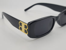 Load image into Gallery viewer, Popular Fashion Small Rectangle Women Luxury Sunglasses Vintage Punk