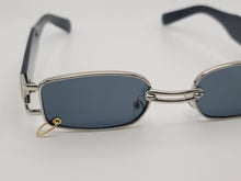 Load image into Gallery viewer, Popular Fashion Small Rectangle Women Luxury Sunglasses Vintage Punk