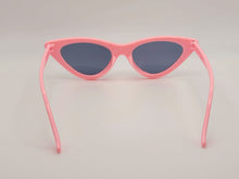Load image into Gallery viewer, Retro Triangle Cat Eye Sunglasses | Cateye Sunglasses Vintage Sunglasses