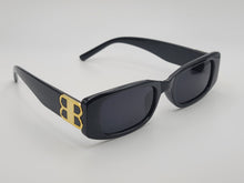 Load image into Gallery viewer, Popular Fashion Small Rectangle Women Luxury Sunglasses Vintage Punk