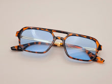 Load image into Gallery viewer, Fashion Big Rectangle Unisex Luxury Sunglasses Vintage Punk Oversized