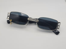 Load image into Gallery viewer, Popular Fashion Small Rectangle Women Luxury Sunglasses Vintage Punk