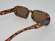 Load image into Gallery viewer, Popular Fashion Small Rectangle Women Luxury Sunglasses Vintage Punk