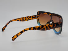 Load image into Gallery viewer, Steampunk Big Rectangle Unisex Luxury Sunglasses Vintage Punk Oversized