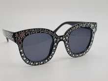 Load image into Gallery viewer, Fashion Black Rectangle Unisex Luxury Sunglasses Vintage Punk