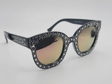Load image into Gallery viewer, Popular Fashion Big Rectangle Women Luxury Sunglasses Vintage Stars