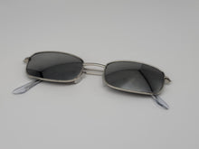Load image into Gallery viewer, Popular Fashion Small Rectangle Women Luxury Sunglasses Vintage Punk