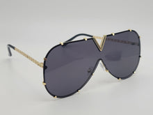 Load image into Gallery viewer, Fashion Large Oversized Rectangle Unisex Luxury Sunglasses Vintage Punk