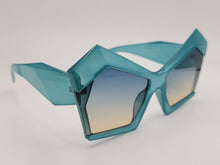 Load image into Gallery viewer, Popular Fashion Big Rectangle Women Luxury Sunglasses Vintage Shades UV400