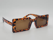 Load image into Gallery viewer, Fashion Brown Rectangle Unisex Luxury Sunglasses Vintage Punk