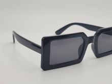 Load image into Gallery viewer, Fashion All Black Rectangle Unisex Luxury Sunglasses Vintage Punk