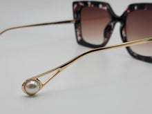 Load image into Gallery viewer, Woman  Rectangle Unisex Luxury Sunglasses Vintage Punk