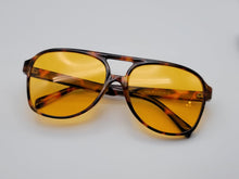 Load image into Gallery viewer, Fashion Med Frame Round Sunglasses Vintage | Trendy Sunglasses