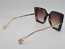 Load image into Gallery viewer, Woman  Rectangle Unisex Luxury Sunglasses Vintage Punk