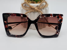 Load image into Gallery viewer, Woman  Rectangle Unisex Luxury Sunglasses Vintage Punk