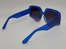 Load image into Gallery viewer, Popular Fashion Big Rectangle Women Luxury Sunglasses Vintage Shades UV400