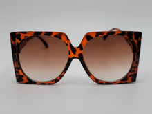 Load image into Gallery viewer, Popular Fashion Big Rectangle Women Luxury Sunglasses Vintage Shades UV400