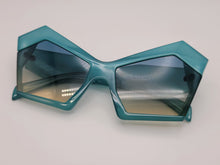 Load image into Gallery viewer, Popular Fashion Big Rectangle Women Luxury Sunglasses Vintage Shades UV400