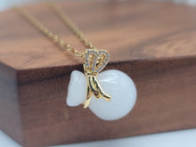 Load image into Gallery viewer, Milky Quartz Handmade Shirt Necklace Gold Tone Bag Necklace