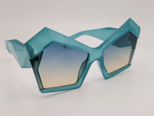 Load image into Gallery viewer, Popular Fashion Big Rectangle Women Luxury Sunglasses Vintage Shades UV400