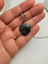 Load image into Gallery viewer, Crystal Necklace Silver Wire black spectrolite Labradorite Heart Healing Crystal Necklace