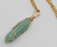 Load image into Gallery viewer, Elegant Gold Wire Wrapped Green Aventurine Point Necklace - Stunning Gift