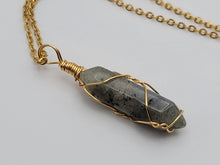 Load image into Gallery viewer, Natural Point crystal Labradorite pendant charm necklace