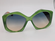 Load image into Gallery viewer, Popular Fashion Big Rectangle Women Luxury Sunglasses Vintage Shades UV400