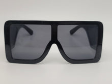 Load image into Gallery viewer, Popular Fashion Big Rectangle Women Luxury Sunglasses Vintage Shades UV400