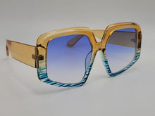 Load image into Gallery viewer, Popular Fashion Big Rectangle Women Luxury Sunglasses Vintage Shades UV400