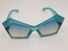 Load image into Gallery viewer, Popular Fashion Big Rectangle Women Luxury Sunglasses Vintage Shades UV400