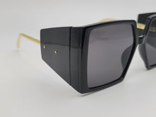 Load image into Gallery viewer, Popular Fashion Big Rectangle Women Luxury Sunglasses Vintage Shades UV400