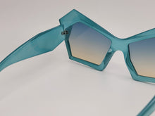 Load image into Gallery viewer, Popular Fashion Big Rectangle Women Luxury Sunglasses Vintage Shades UV400