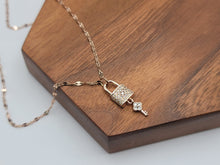 Load image into Gallery viewer, I Love You Necklace Rose Gold - Trendy Locker necklace