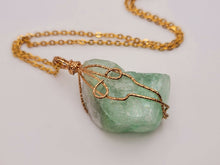 Load image into Gallery viewer, Natural Crystal Necklace Green Fluorite Stone Pendant Necklace Gold Tone