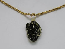 Load image into Gallery viewer, Genuine Moldavite Choker 100 % Natural Minimalist Gifts, Trendy Choker Necklace