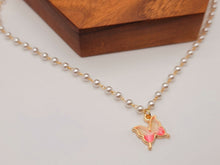 Load image into Gallery viewer, Pearl Butterfly Choker Necklace - Trendy Pearl necklace Gold tone -