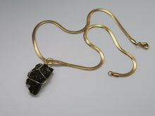 Load image into Gallery viewer, Genuine Moldavite Choker Necklace 100 % Natural Minimalist Gifts, Trendy