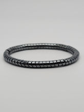 Load image into Gallery viewer, Hematite Bracelet: Elegant 6mm Beads, 19 CM - Perfect Gift for Her or Him