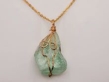 Load image into Gallery viewer, Natural Crystal Necklace Green Fluorite Stone Pendant Necklace Gold Tone