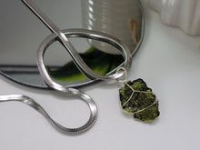 Load image into Gallery viewer, Genuine Moldavite Choker Necklace 100 % Natural Minimalist Gifts, Trendy