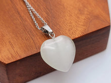 Load image into Gallery viewer, Natural Heart Shaped Cat Eye Handmade Pendant Necklace Chain Pendant Necklace