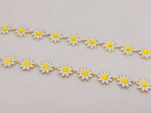 Load image into Gallery viewer, Bohemian Finds, Cute Colorful Daisy Choker necklace Handmade Trendy Choker