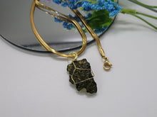 Load image into Gallery viewer, Genuine Moldavite Choker Necklace 100 % Natural Minimalist Gifts, Trendy