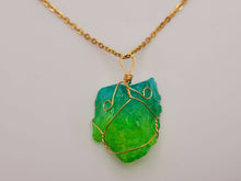 Load image into Gallery viewer, Natural Crystal Necklace Ombre Quartz Stone Gift for her Ombre Quartz