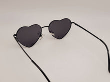 Load image into Gallery viewer, Lb diamond - Heart Shape Heart Sunglasses Retro Vintage Boho All Black