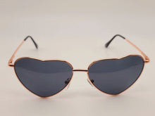 Load image into Gallery viewer, Lb diamond - Heart Shape Heart Sunglasses Retro Vintage Boho