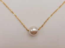 Load image into Gallery viewer, Pearl Pendant necklace, 18mm gold plated pewter charm, Round Pearl Necklace