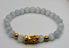 Load image into Gallery viewer, 19 CM White Cat Eye Beaded Feng Shui Bracelet 8mm Stretch Perfect Gift for Her or Him